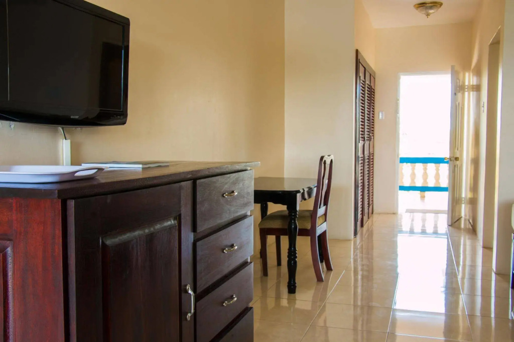 Travellers Beach Resort