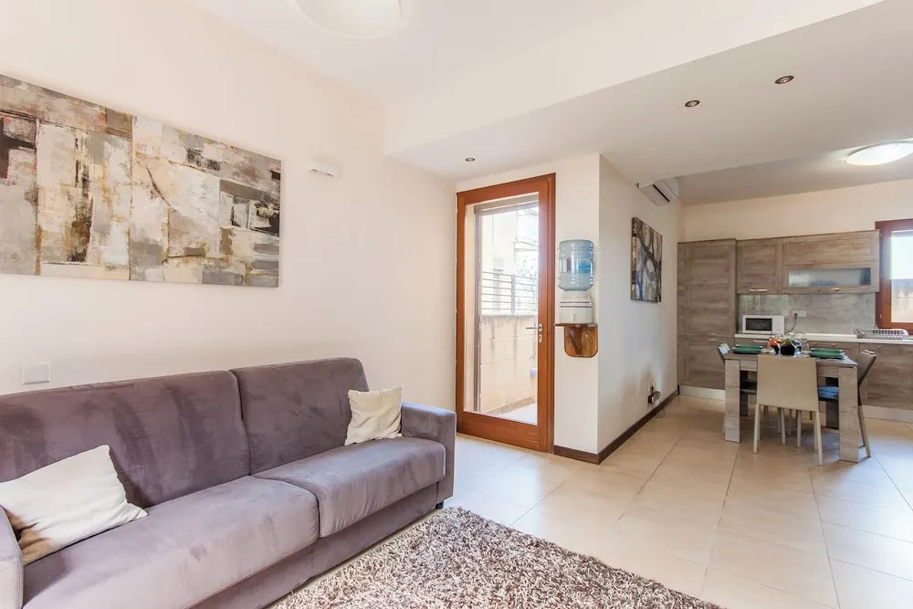 Getaway Npetto Gozitan Villa - Happy Rentals
