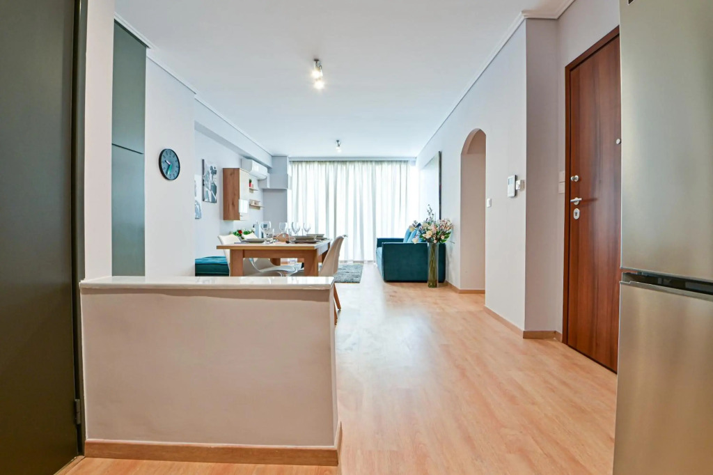 Modern flat in the heart of Port of Piraeus (D2)