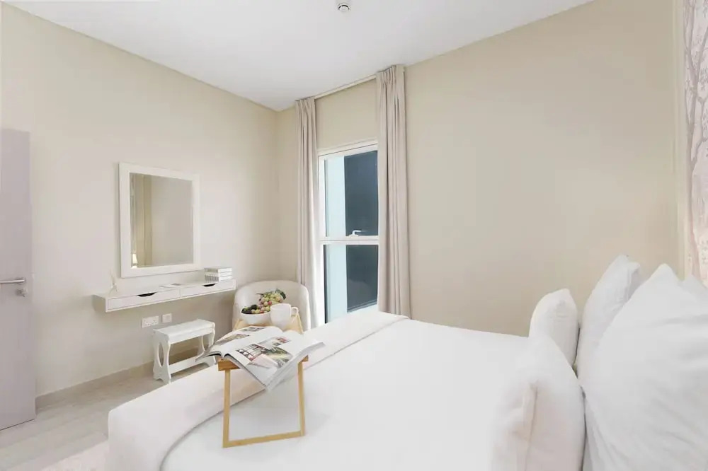Maison Privee - Exquisite Living with Scenic Canal Vws on Yas Island