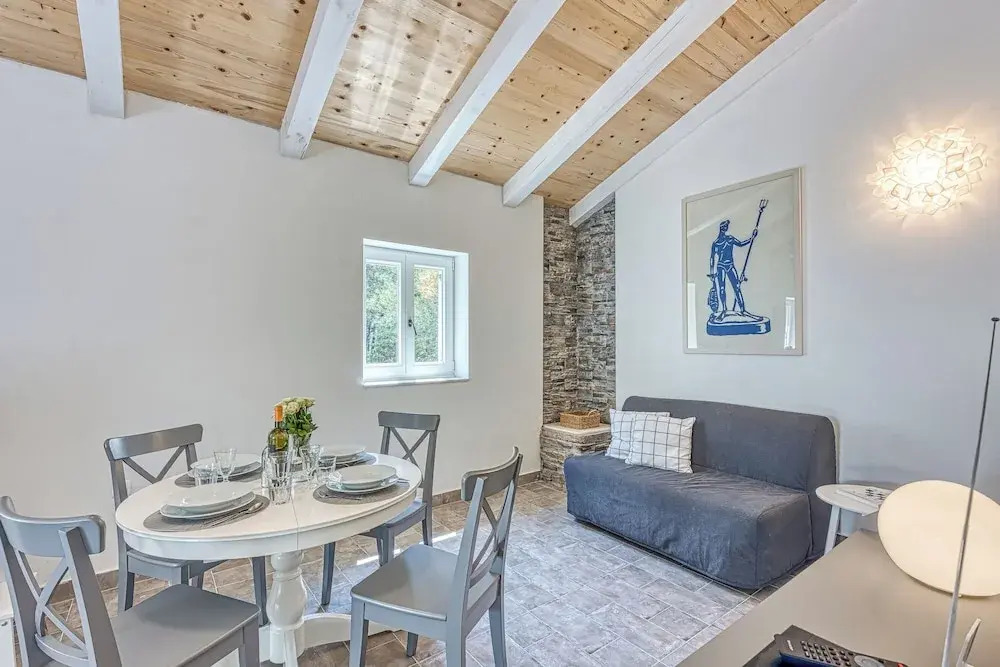 Eco House Casa Grigia Zabodarski Beach - Happy Rentals