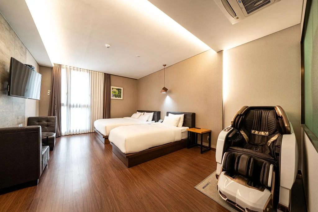 Rest Hotel