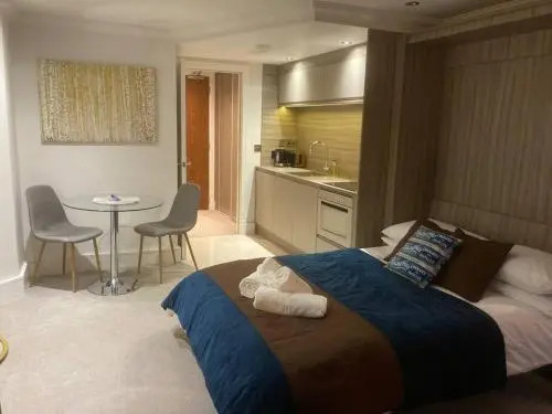 48 Cocoa Suites, York City Centre