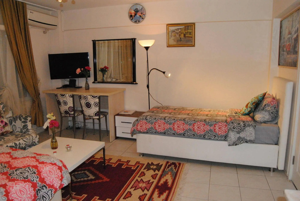 Falcon Suite