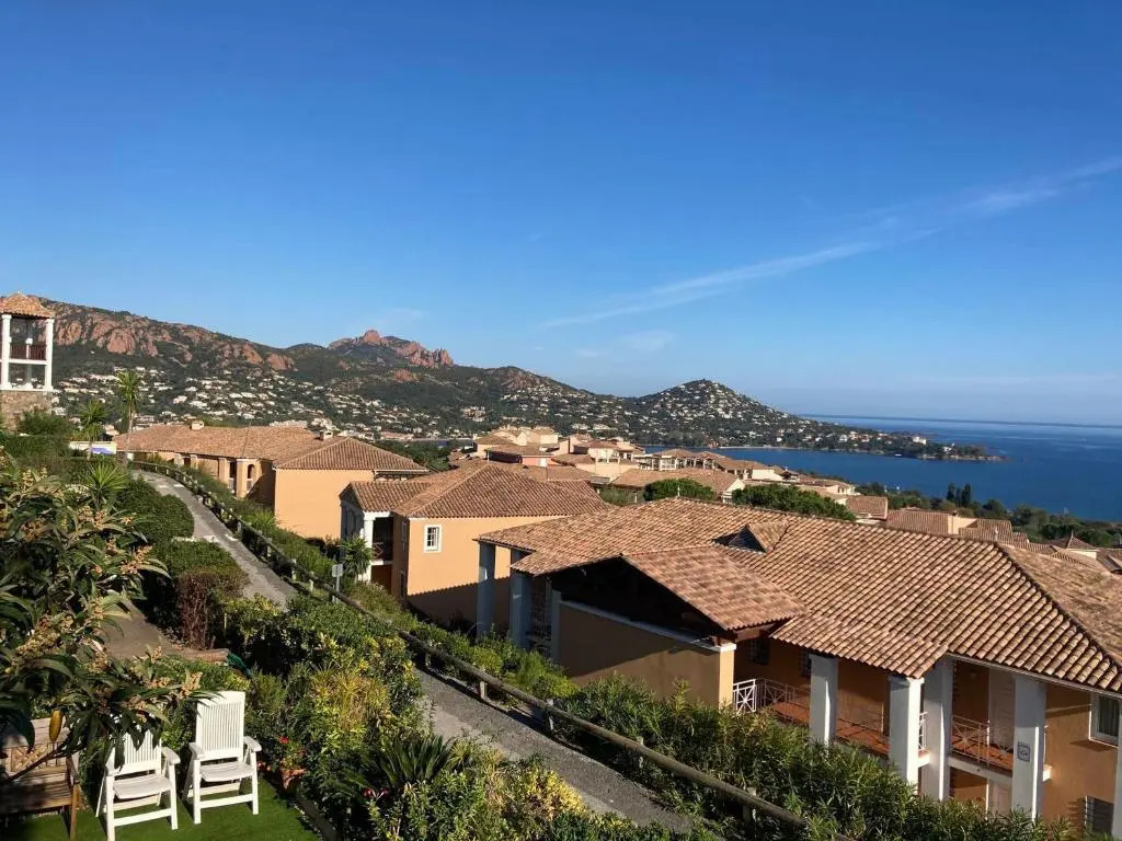 Appartement Saint-Raphaël, 3 pièces, 4 personnes - FR-1-504-591