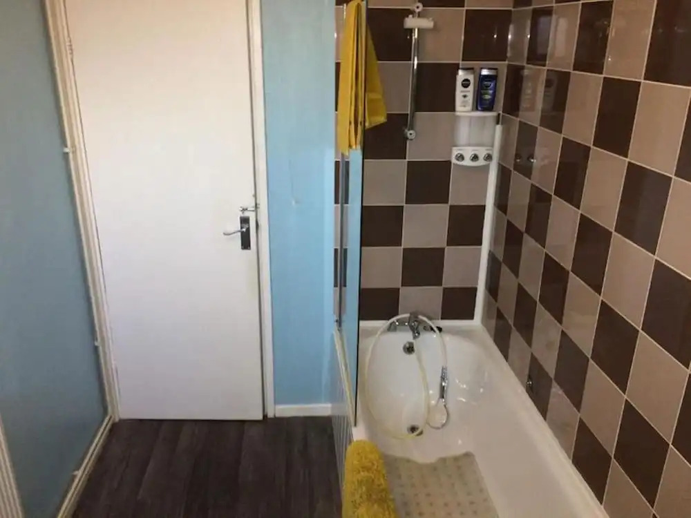 New Cross Mews 4 Bedroom 2 Bathrooms Fast Wifi Parking Sleeps up to 12