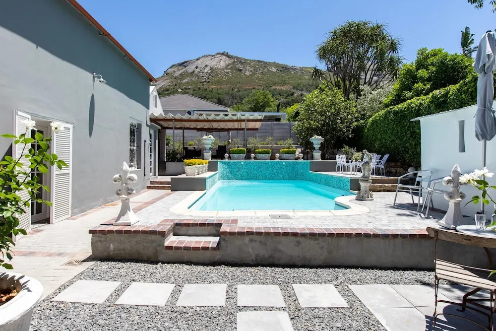 Domaine Du Cap Guest House