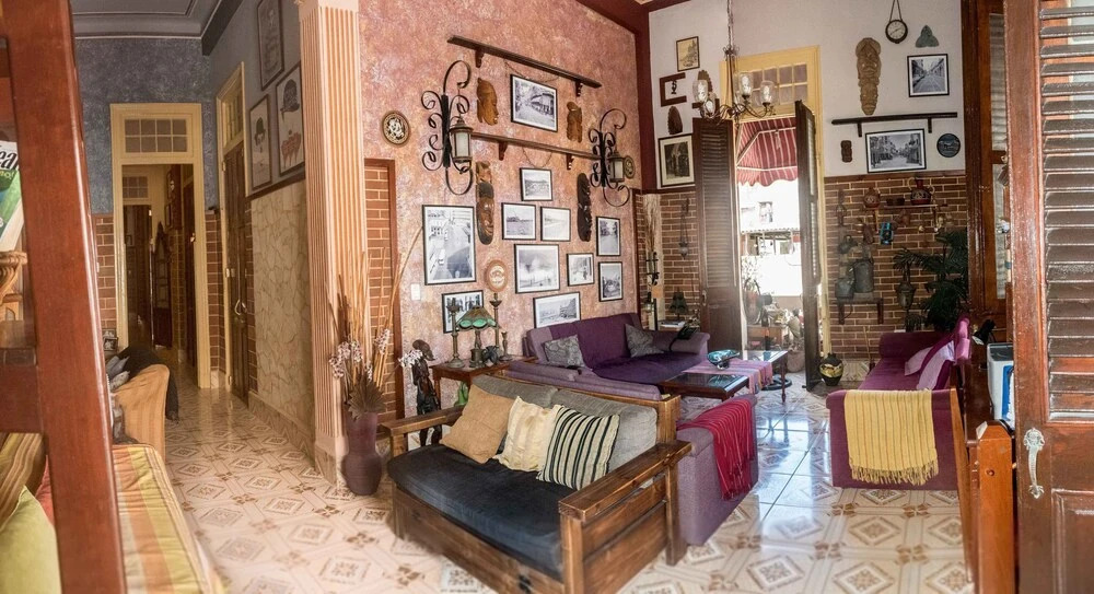Hostal Peregrino Consulado