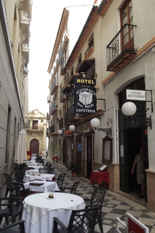Hotel Hermanos Macias