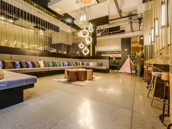 Nicesoe H·HOTEL (Chengdu Niushikou Subway Station)