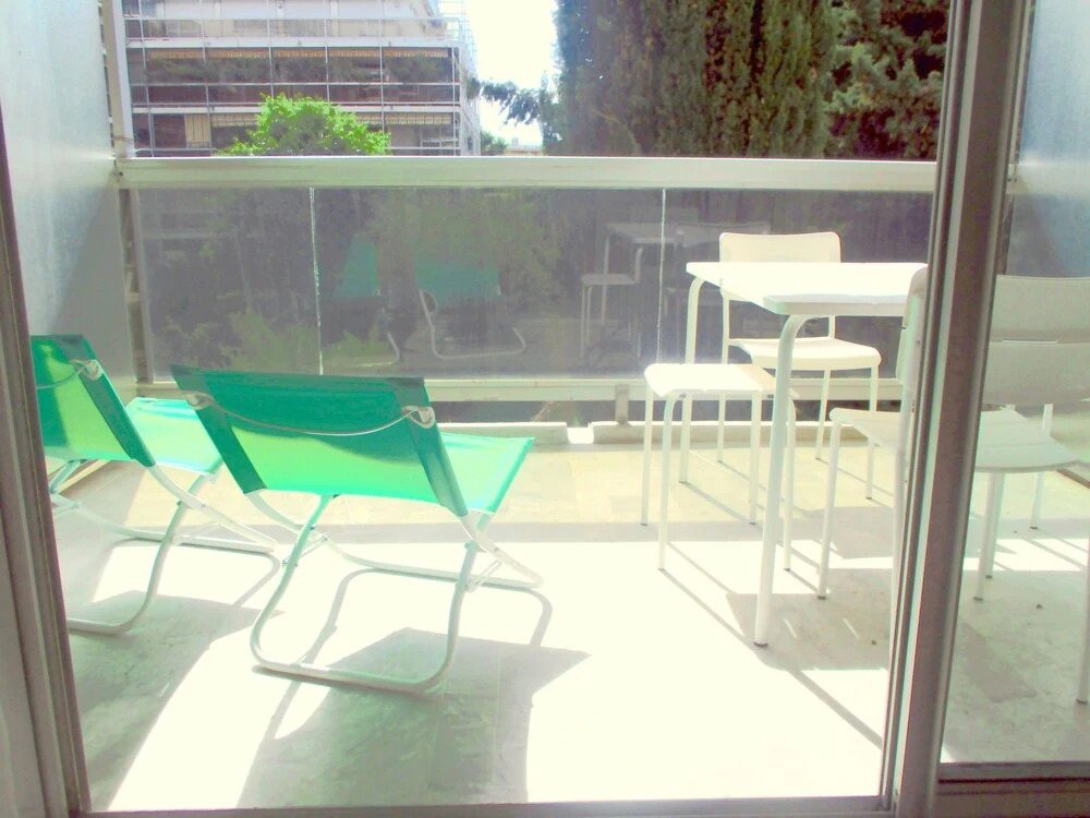 Studio cabine résidence avec piscine