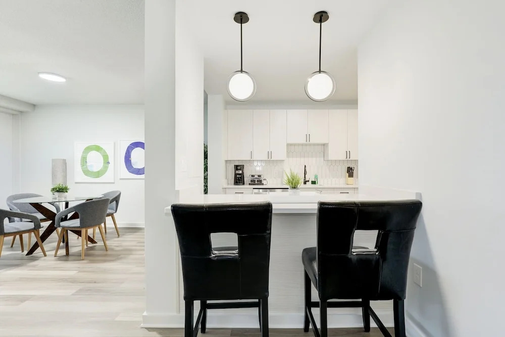 Arlington Modern Comfort Meets City Life