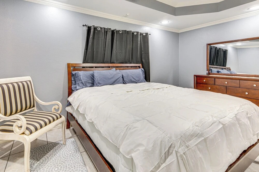 Dallas Area Home w/ Hot Tub, Families Welcome!