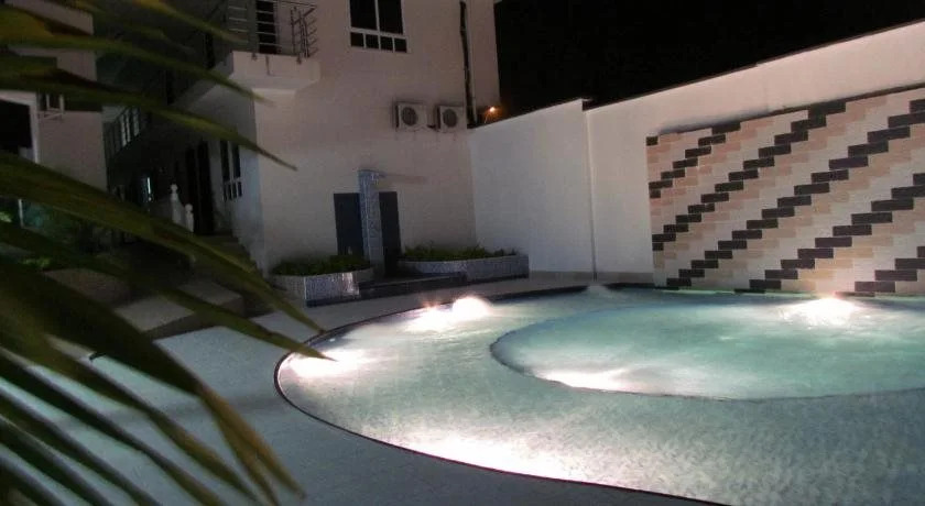 Hotel Iraqúa
