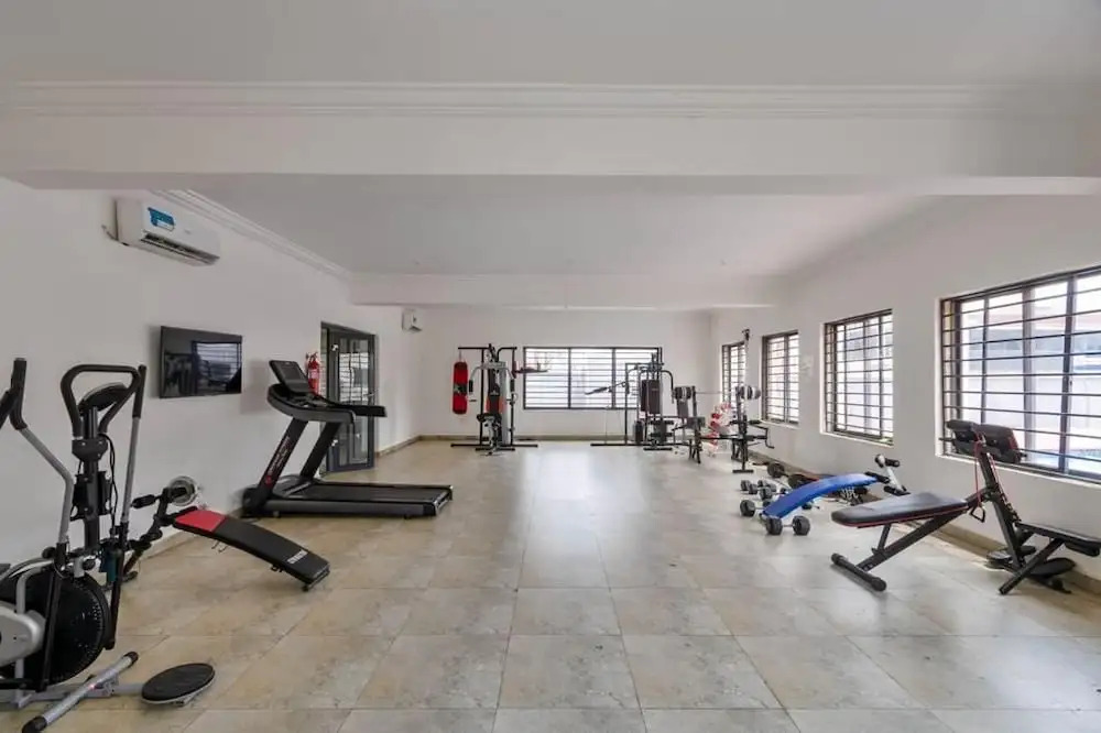 On Ikate Elegushi beach - 3bedroom home