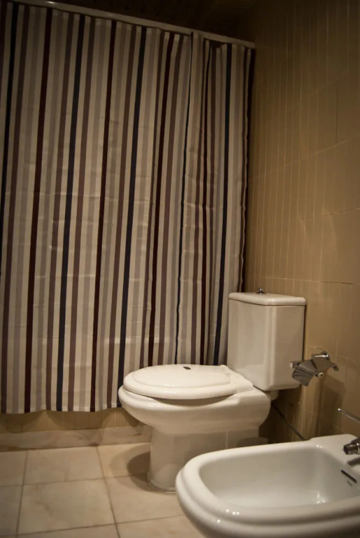 D.Dinis Low Cost Hostel