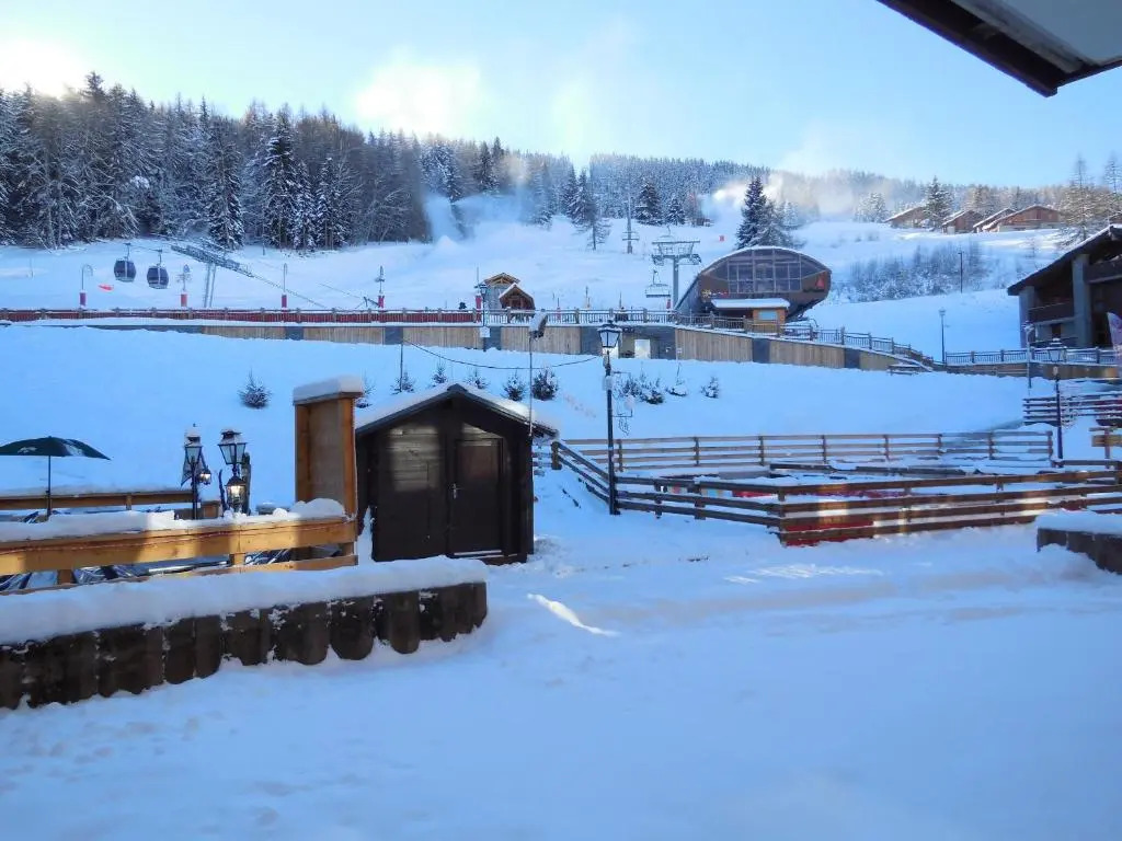 Appartement La Plagne, 1 pièce, 4 personnes - FR-1-353-63