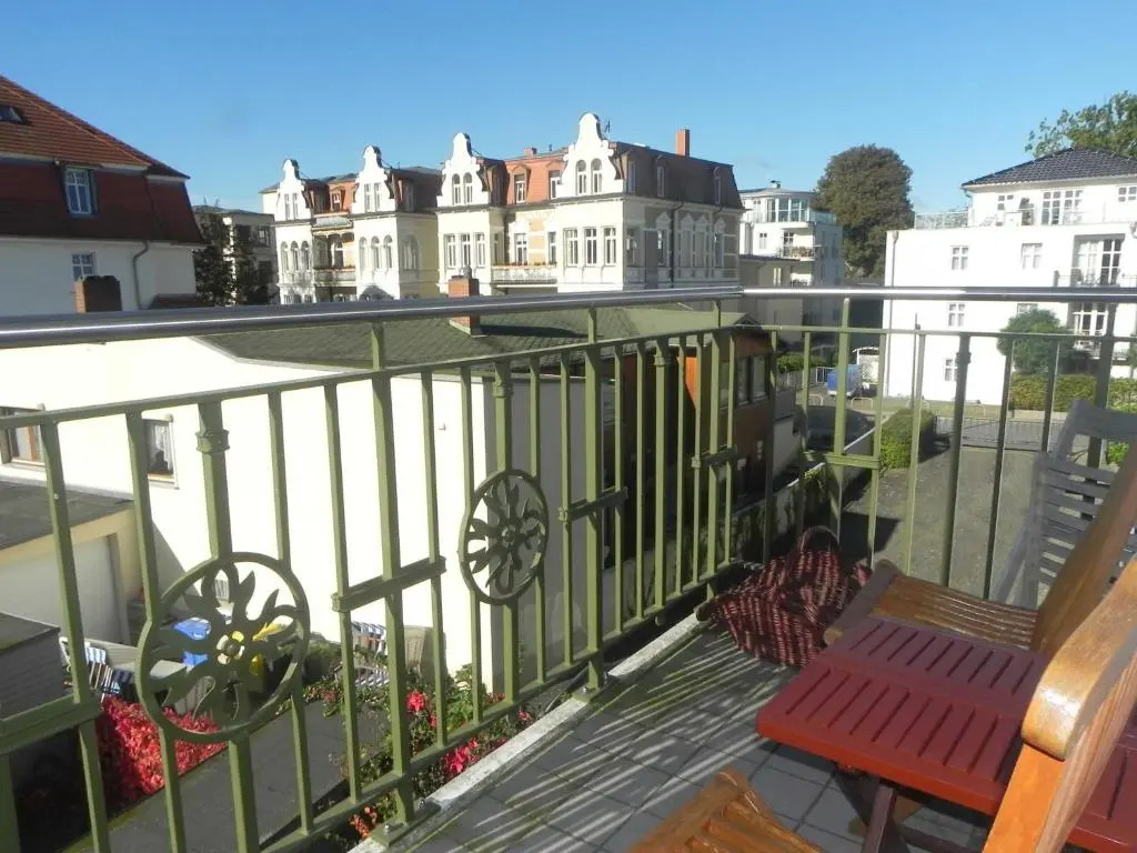 Villa Bella 1_ Reihe mit Meerblick