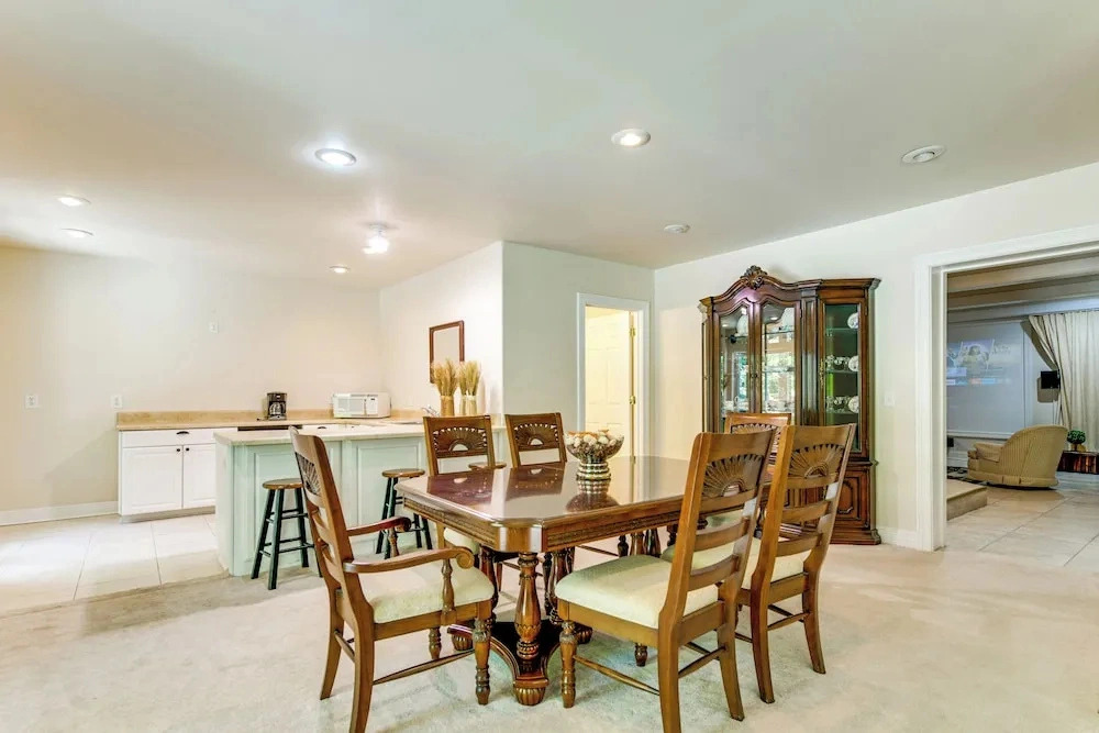 Group-friendly Mtn Estate 2 Mi to Dtwn Waynesville