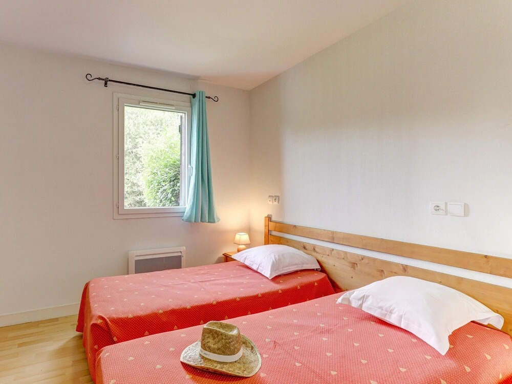Accessible Apartment With Garden