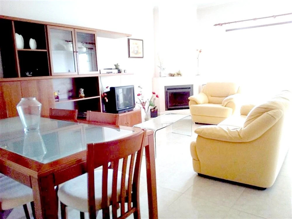 House With 2 Bedrooms in Portimão, With Pool Access and Enclosed Garde