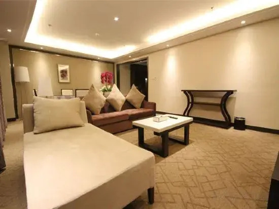 Gaoyou California Sunshine Hotel