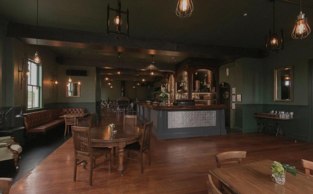 The Royal Hotel Featherston - Boutique Hotel
