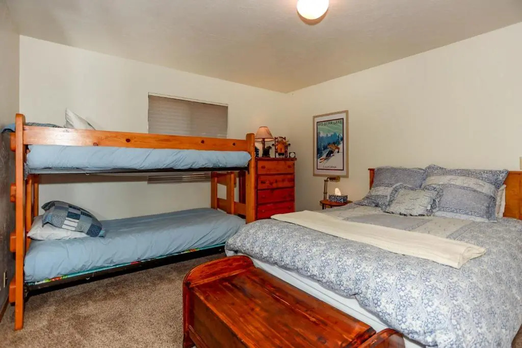Cozy Haven - 1966 by Big Bear Vacations