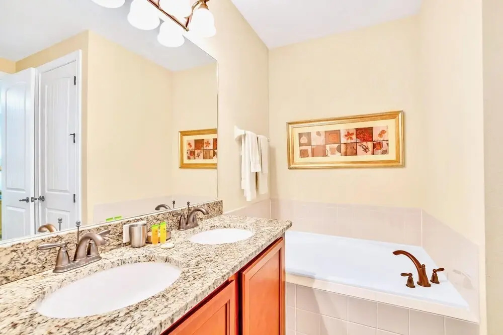 10br Luxury Mansion w Private Pool Netflix