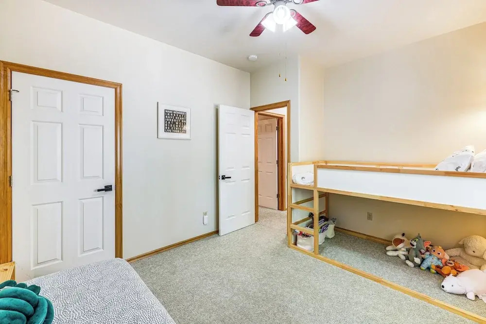 Swim, Hike, Ski & Unwind: Lake Arrowhead Retreat!
