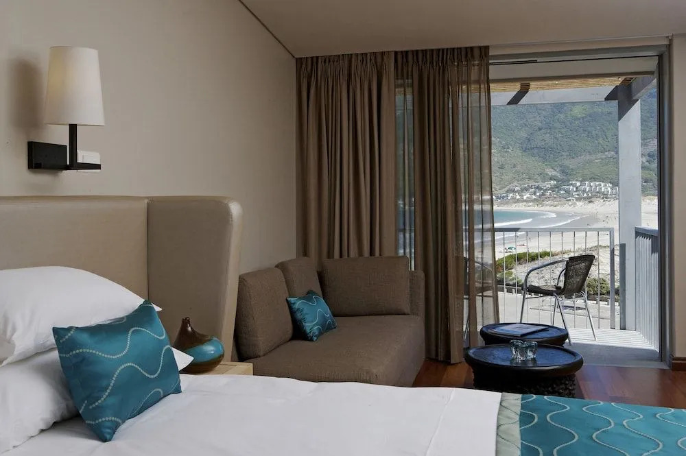 Chapmans Peak Beach Hotel