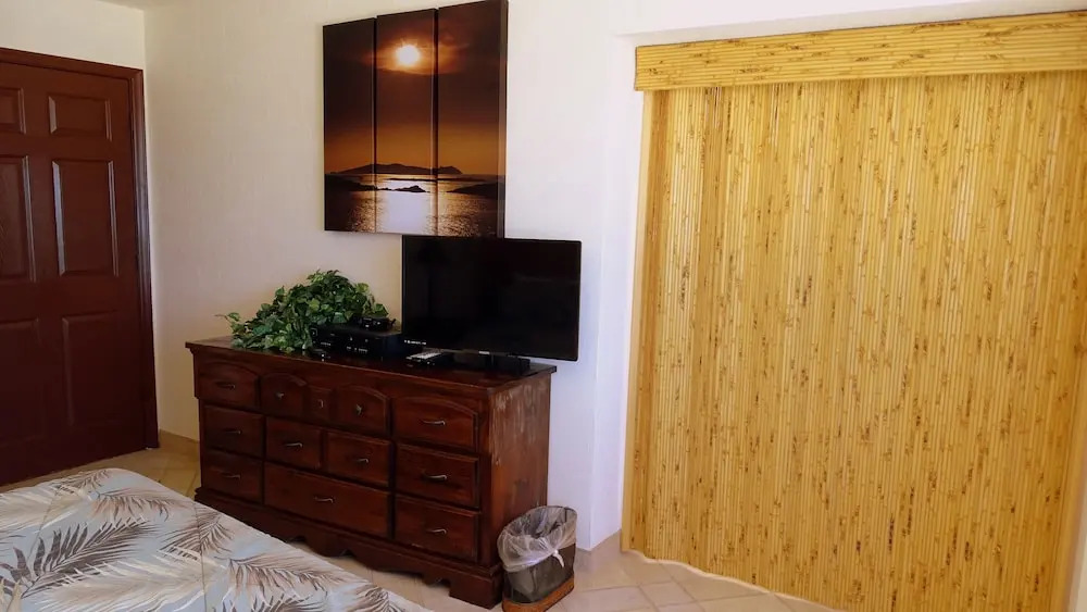 Gande 502 1 Bedroom 1 Bathroom Condo