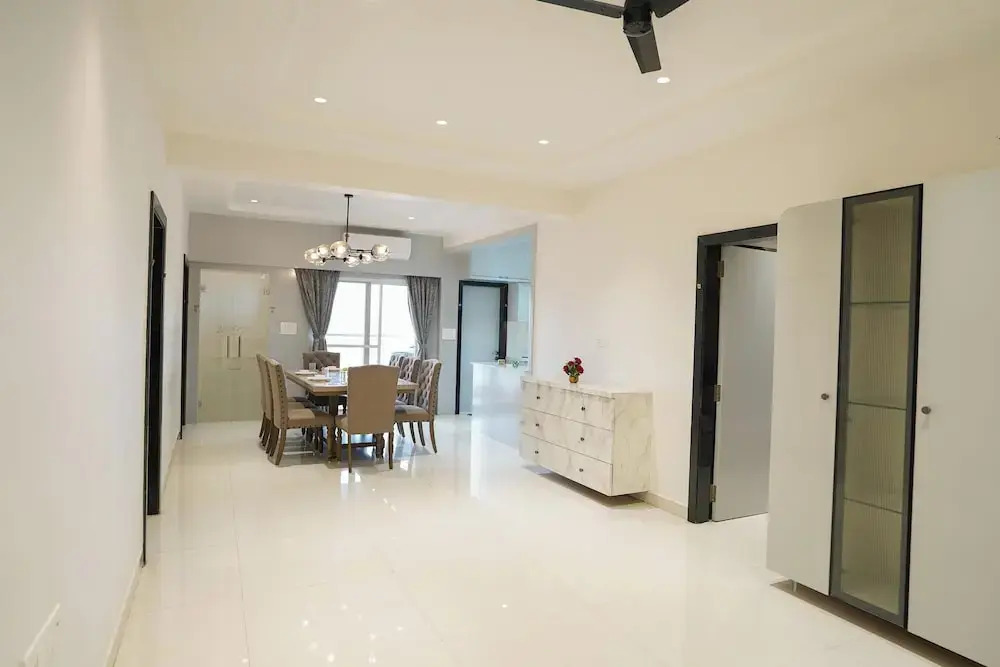 Aurelia Apartment By Red Olive 4bhk 30min Hitech