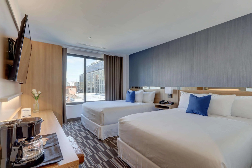 Microtel Inn by Wyndham Long Island City