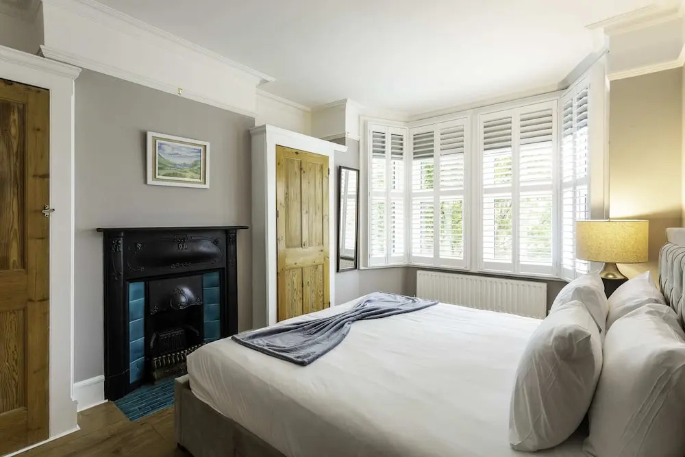Terraced Edwardian House-poets' Corner