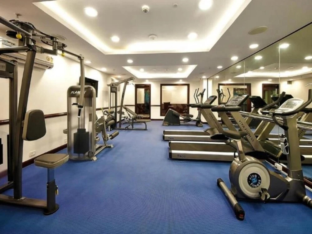 Park Square Hotel And Banquet