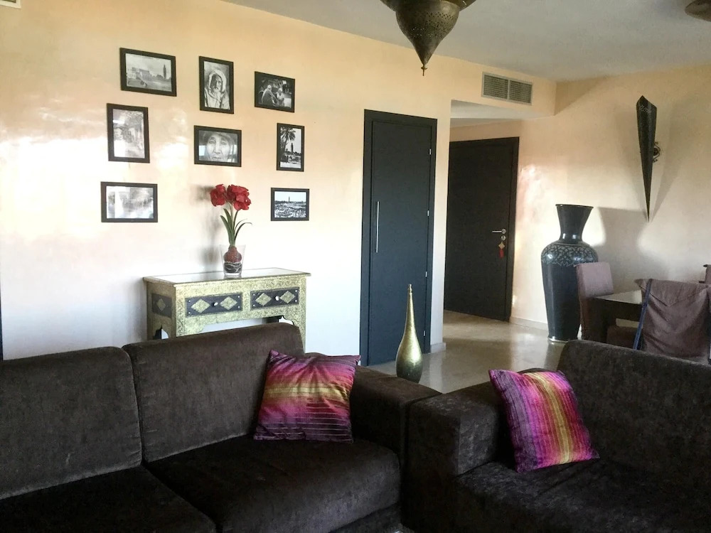 Apartment With 2 Bedrooms in Marrakech, With Pool Access, Furnished Te