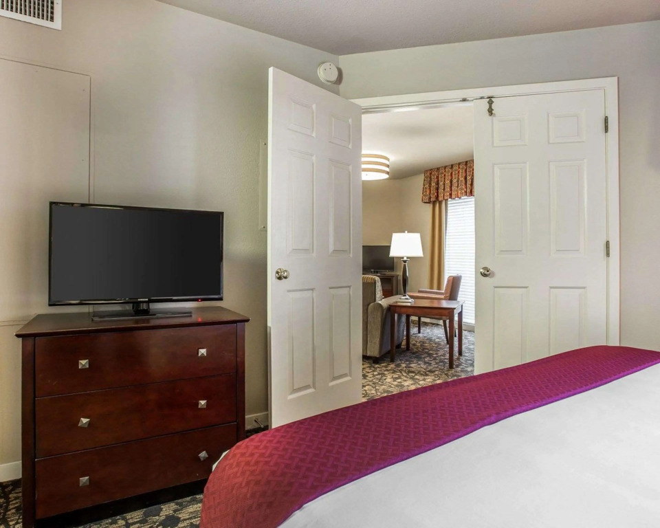 Quality Suites Atlanta Buckhead Village North