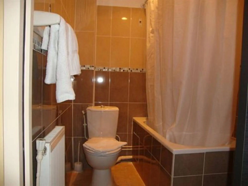Luxor Bastille Hotel