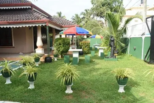 Iyooinn negombo