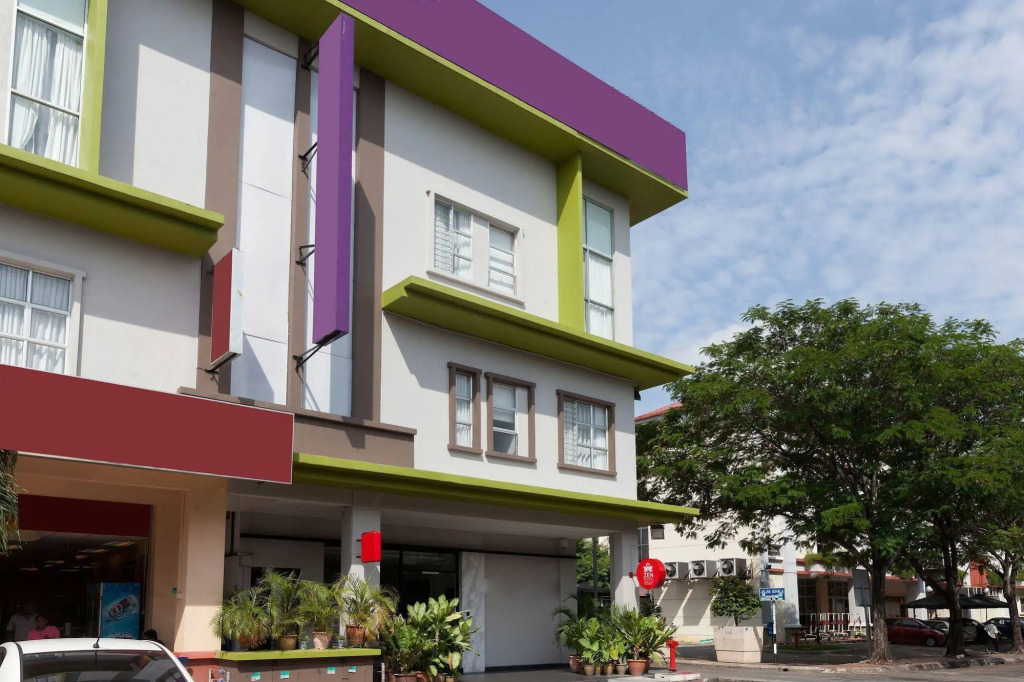 ZEN Rooms Near SALAM Hospital
