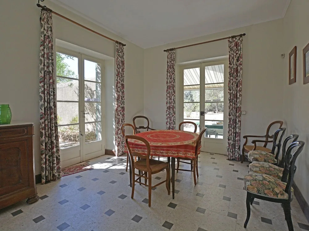 Authentic Holiday Home With Private Swimming Pool and Large Garden in Southern France
