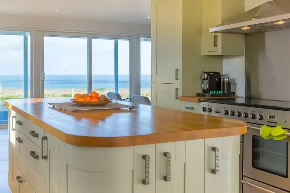 Poldare in Widemouth Bay