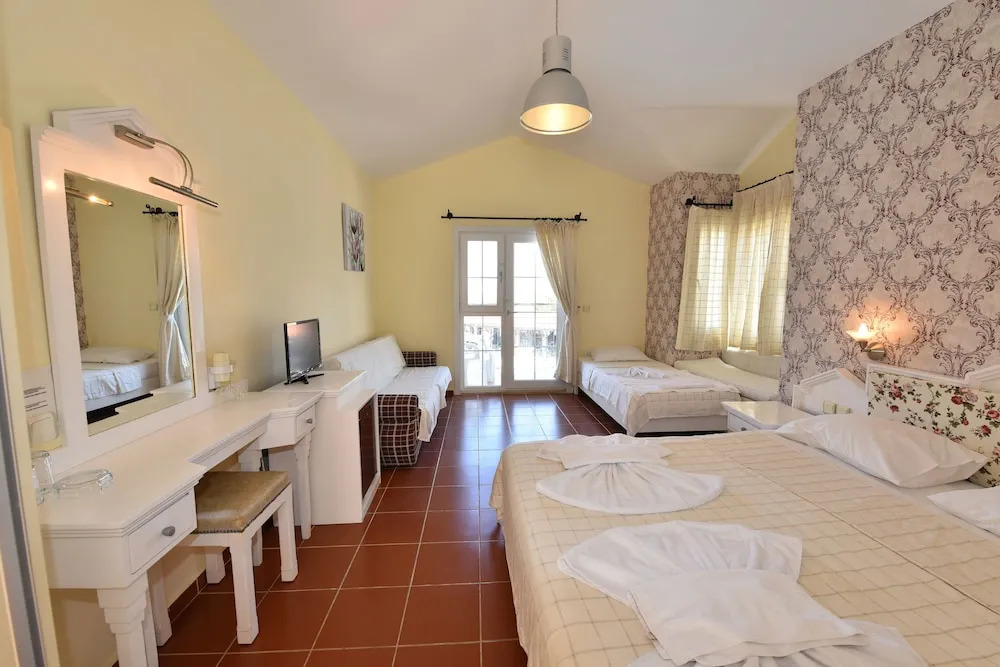 Artemisia Royal Park Club Hotel