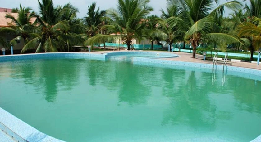 United-21 Island Paradise Hotel