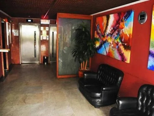 Motel Caricia (Только для взрослых)