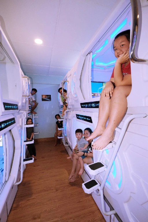 Audrey Capsule Hostel