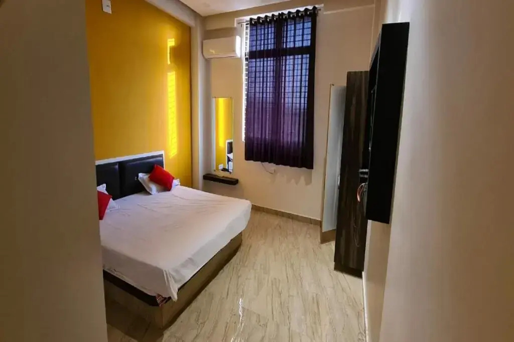 Spot On 80293 Hotel Virat Inn