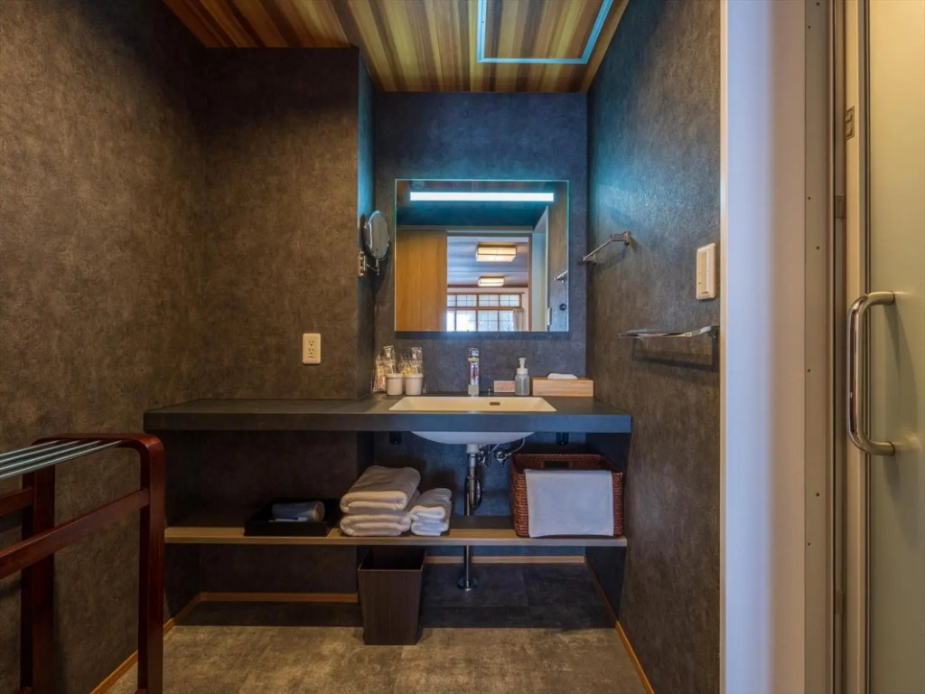 Atami Onsen Yamaki Ryokan