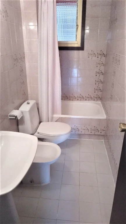 Suitur Apartment With Pool And Tennis Court